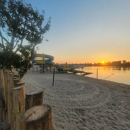 Sea-renity Lakeside Met Jacuzzi Alpstuga *