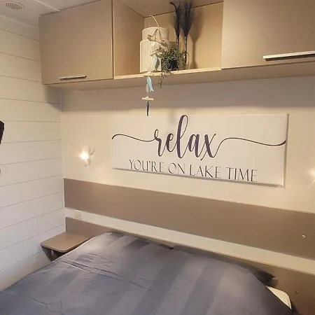 Sea-renity Lakeside Met Jacuzzi Jabbeke (West-Flanders)