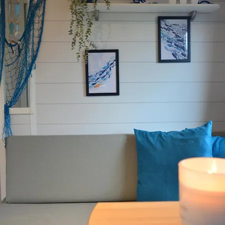 Alpstuga Sea-renity Lakeside Met Jacuzzi
